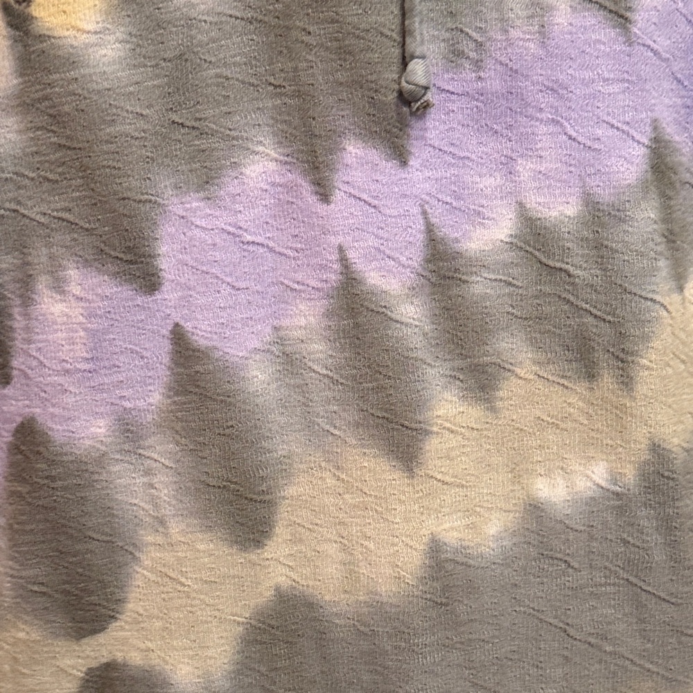 πππBOGOHOπππFree People Tie-Dye Hooded Pullover in Gray, Lavender & Cream-MEDIUM - Picture 4 of 11